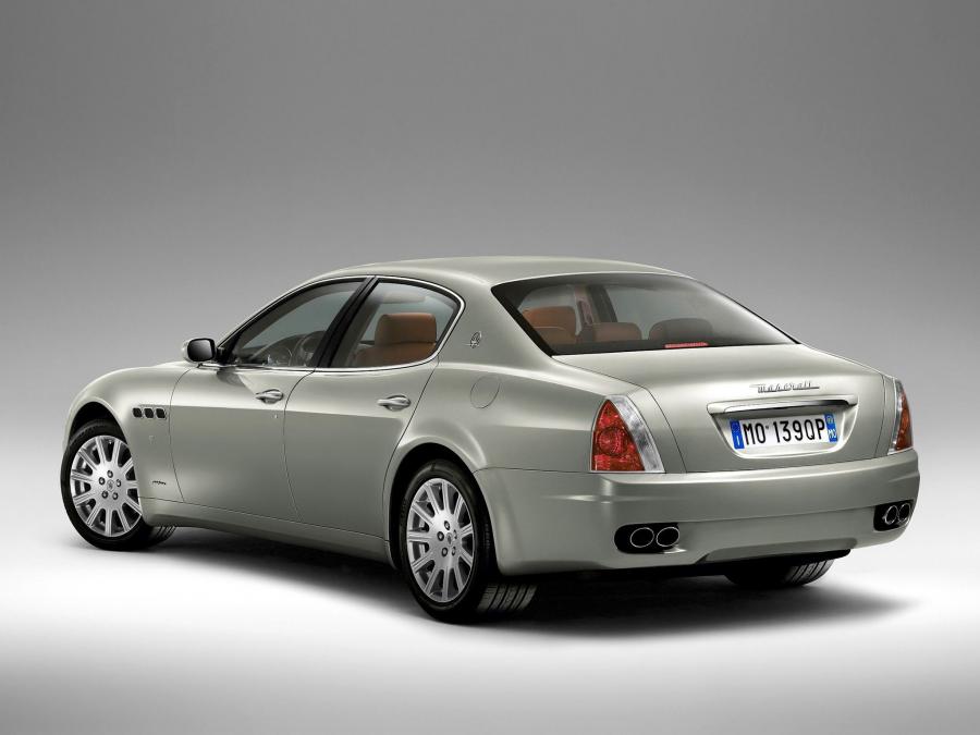  Maserati Quattroporte 2004 года  (фото 52 из 67)
